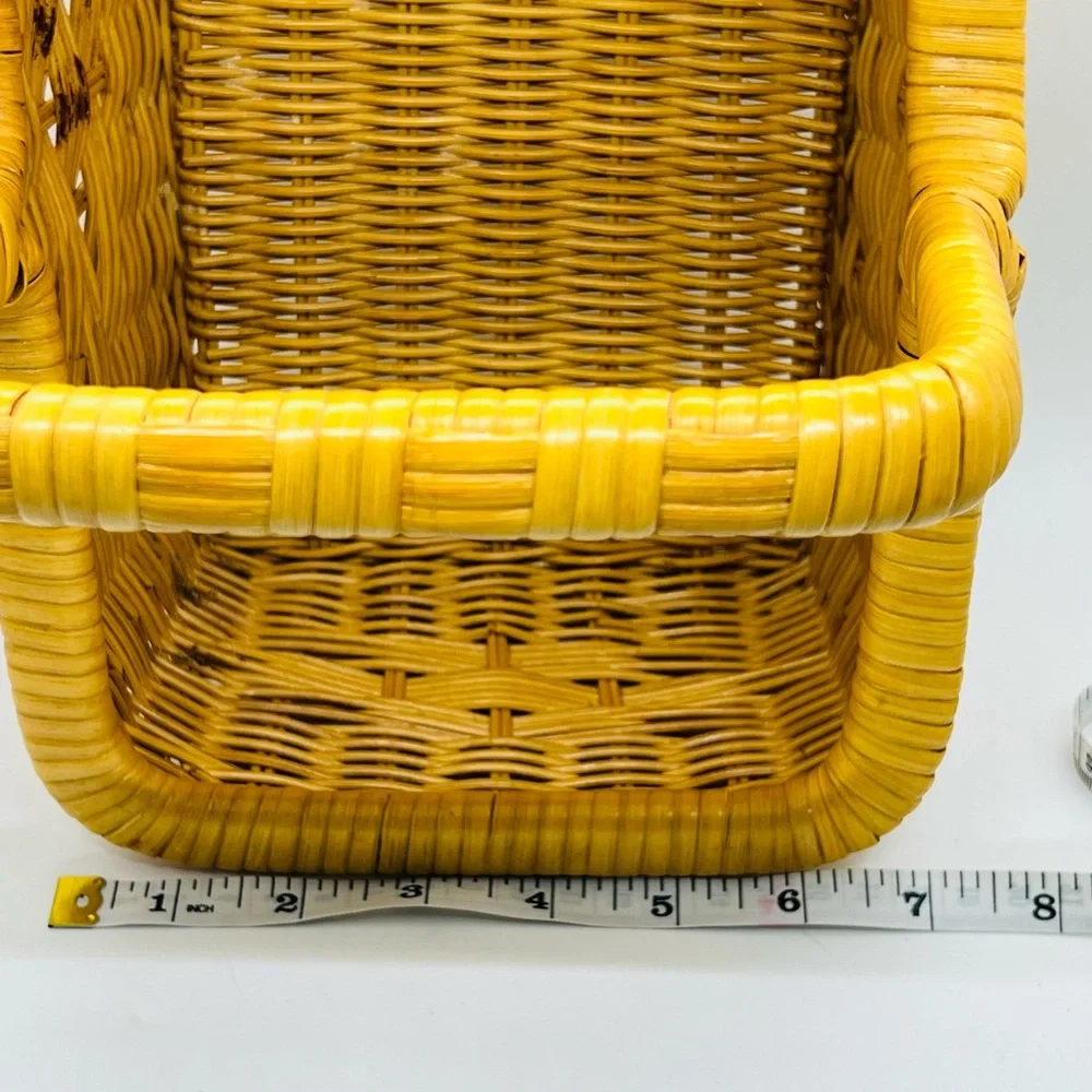 NWT Wicker Basket with Handle 10” L x 7” W “6” H
